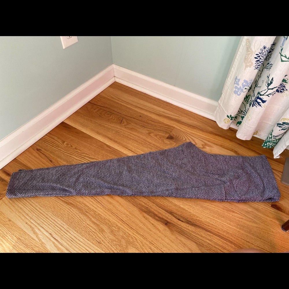 Champion urban fit leggings. L